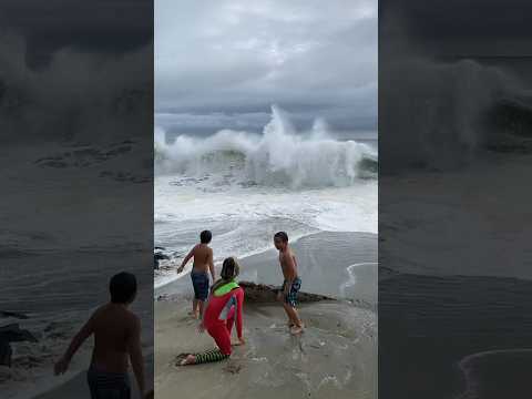 Video: Akankah ada tsunami di California?