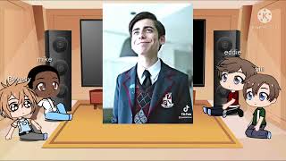 Famous The loser club react to richies future as five Hargreaves Net Worth