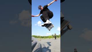 @lambor_gino throwing down absolute heat at Tempelhof 🔥 #skateboarding