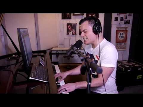 Marc Martel - Bohemian Rhapsody (Queen cover)