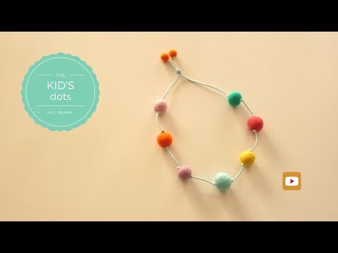Hoe maak je een Felt bal ketting - GRATIS natvilten Tutorial