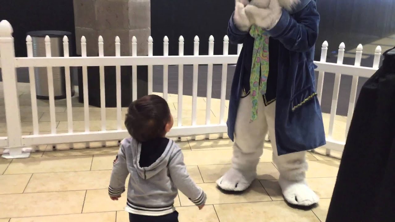 Xander hugs the Easter Bunny - YouTube