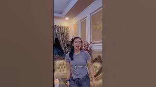 Goyang Dangdut |Tiktok: elsasilviaaprillia | Penasaran (Versi @dangdutelectone  /cipt. Rhoma Irama)