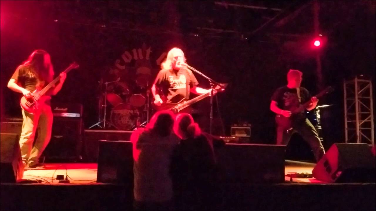 Kickmotor - Skeleton King - Live at Scout Bar