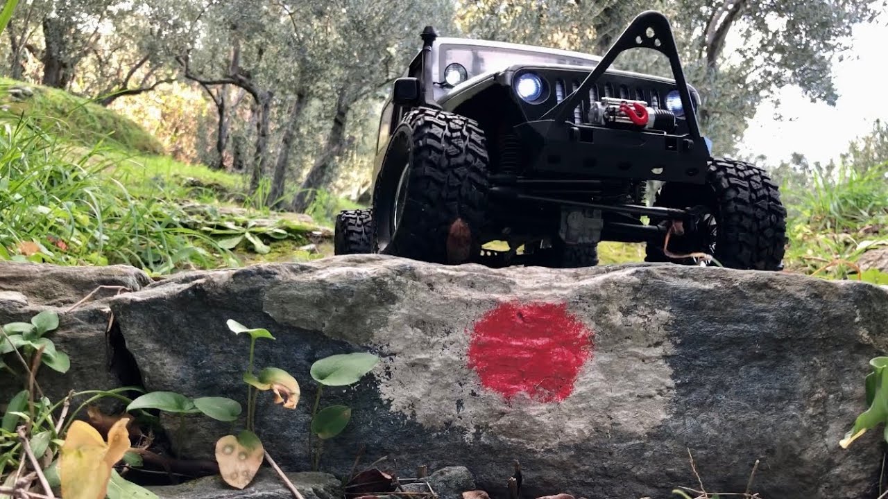 Jeep Wrangler RC Crawler 1/10 Scale : Off-Road Adventure! - YouTube