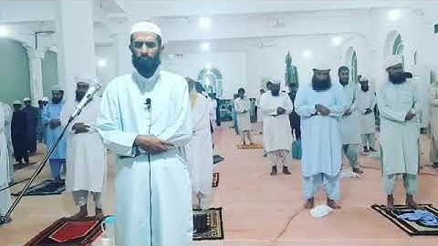 انظر الفصاحة فى قراءه القران الكريم من القارئ( الباكستاني)