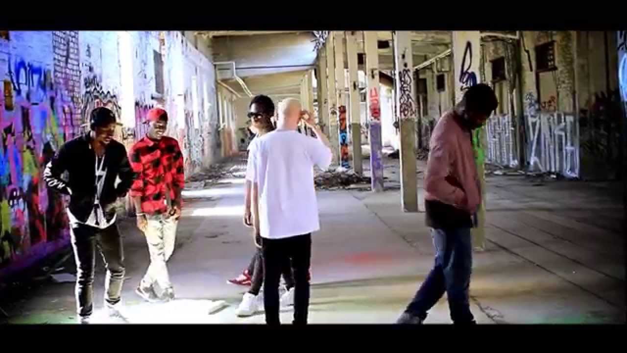 Albi-X & Michael Ekow - Grinding For The Fam (Official Video)
