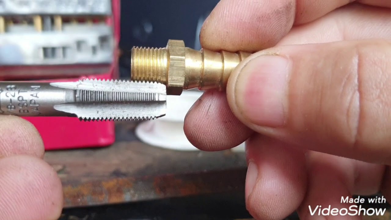 MAZDA 8 : FIXING BROKEN RADIATOR HOSE