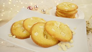 White Chocolate Chip Cookies | Weihnachtskekse mit weißen Schokotropfen