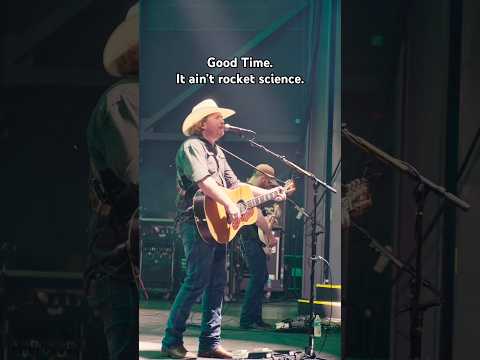 I know a few folks this song reminds me of. One of 'em is me. #countrymusic #goodtime