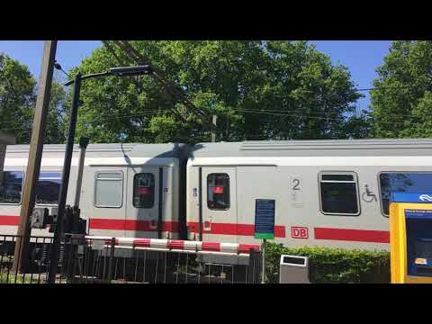 Spoorwegovergang Borne // Dutch railroad crossing