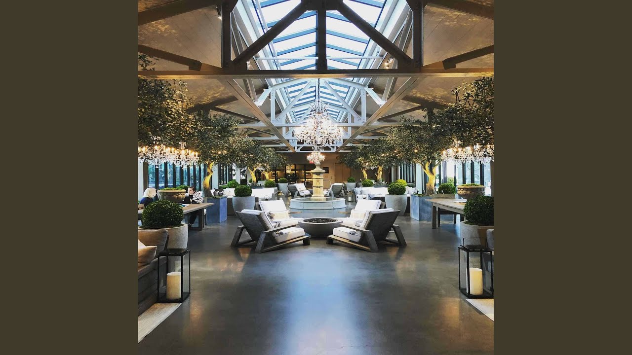 Beautiful Backdrops for Hotel Bar Lounges