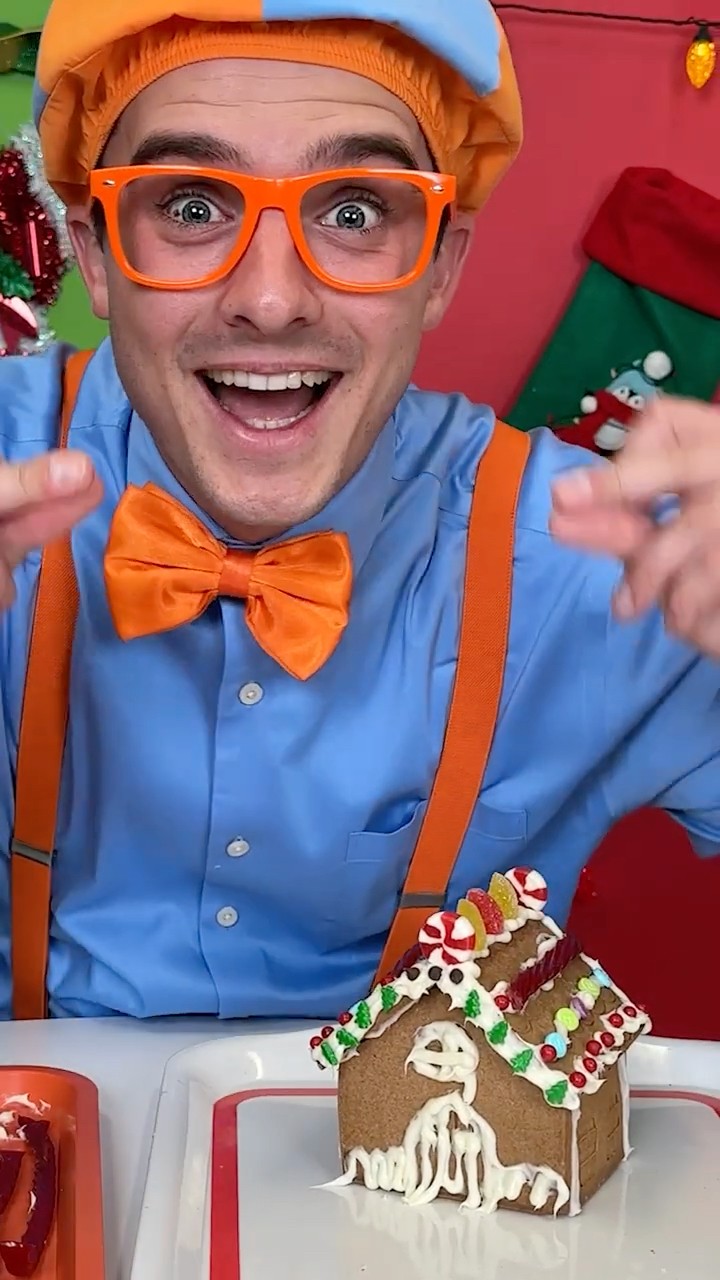RED VS GREEN! Blippi's Ultimate Gingerbread House Challenge! #blippi #shorts