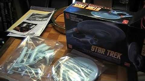 AMT Cadet Series 1/2500 Uss Enterprise C Model Kit unboxing
