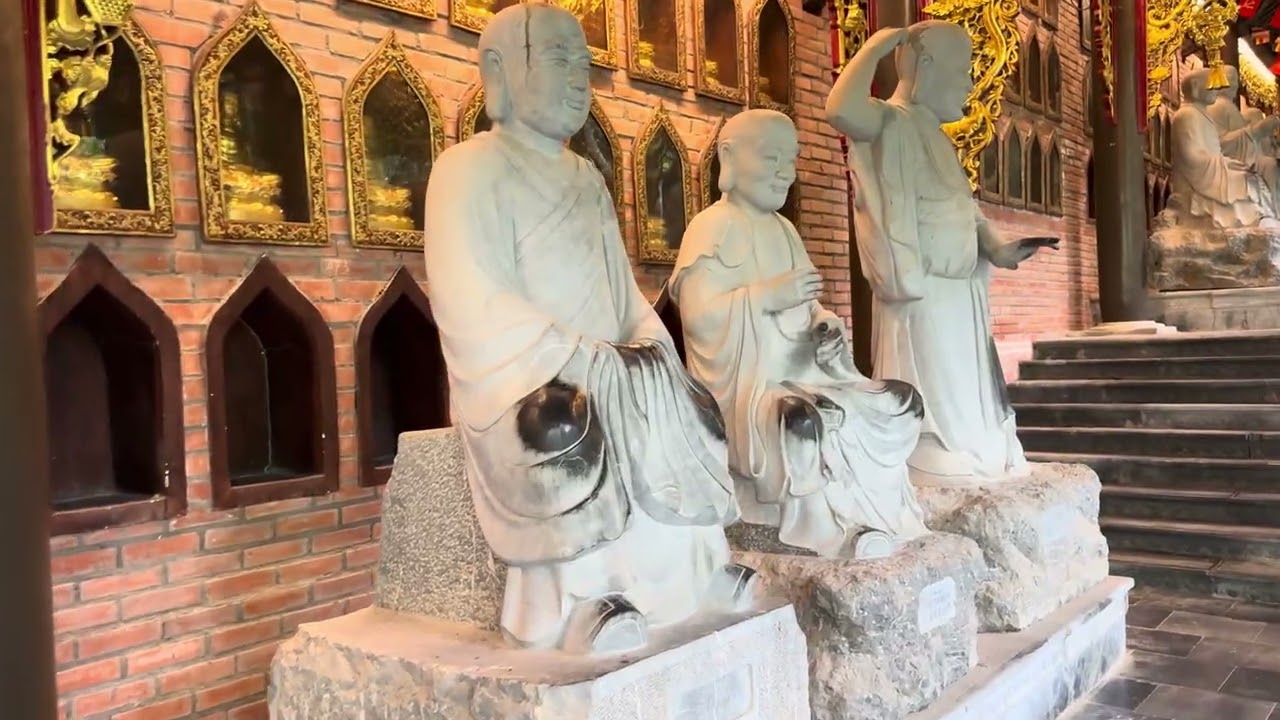 Temple(chùa bái đình)