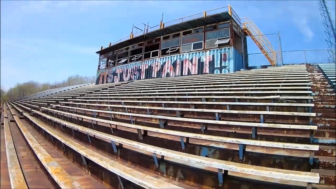 Crumbling & Empty "Gilroy Stadium" Remains ~ Jackson 5 Talent Show Site in Gary, Indiana!