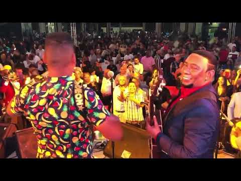 Anthony Santos SE MUERE REBECA En Vivo Vámonos pá la liiiiinea ADRIÁN ACORDEÓN Y YO