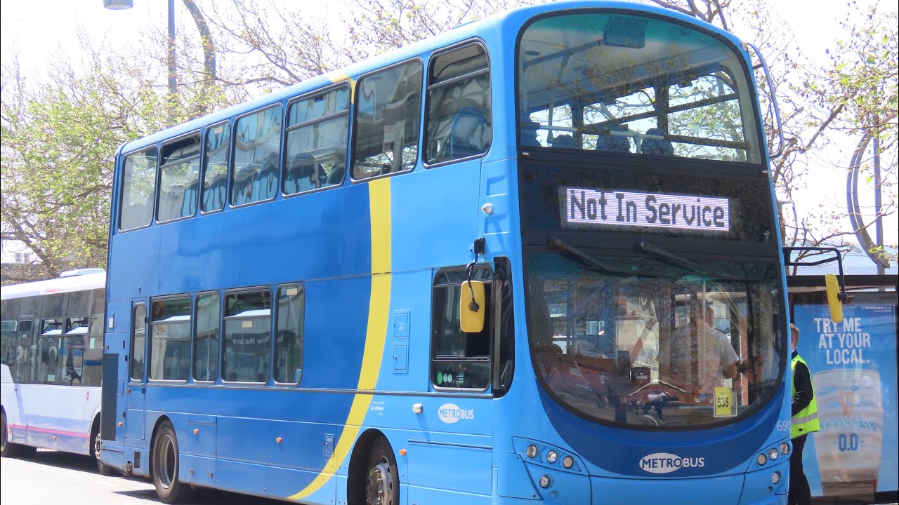 Motorway glory | Metrobus Volvo B9TL Gemini | 6902 (BJ63 UJK) | Route 273 