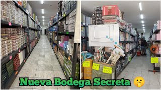 Encontré Bodega Secreta Aquí Surten Los Chinos