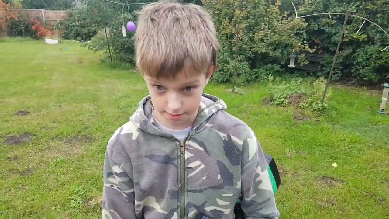 Airsoft gun vs balloon