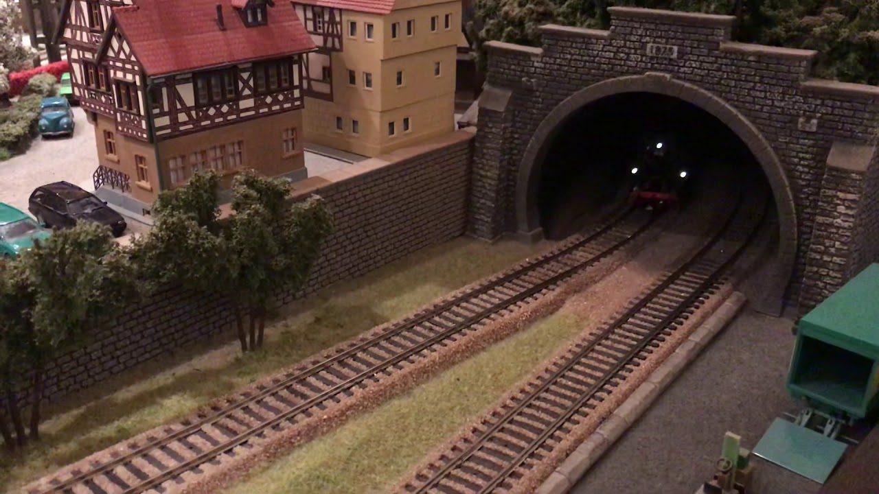 Trix Club BR65 in H0 layout - YouTube