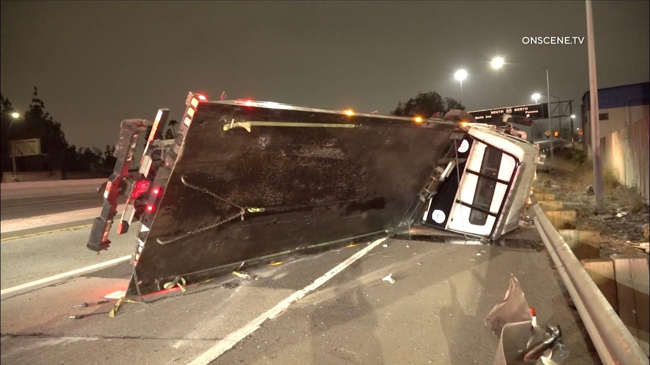 AAA Tow Truck Overturns In Freeway Crash | Anaheim - YouTube
