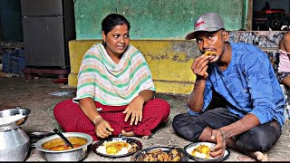 ஊர் திருவிழா தொடங்கிட்டு முட்டை குழம்பு வச்சு மீனை பொறுத்து சாப்பிட்டோம்