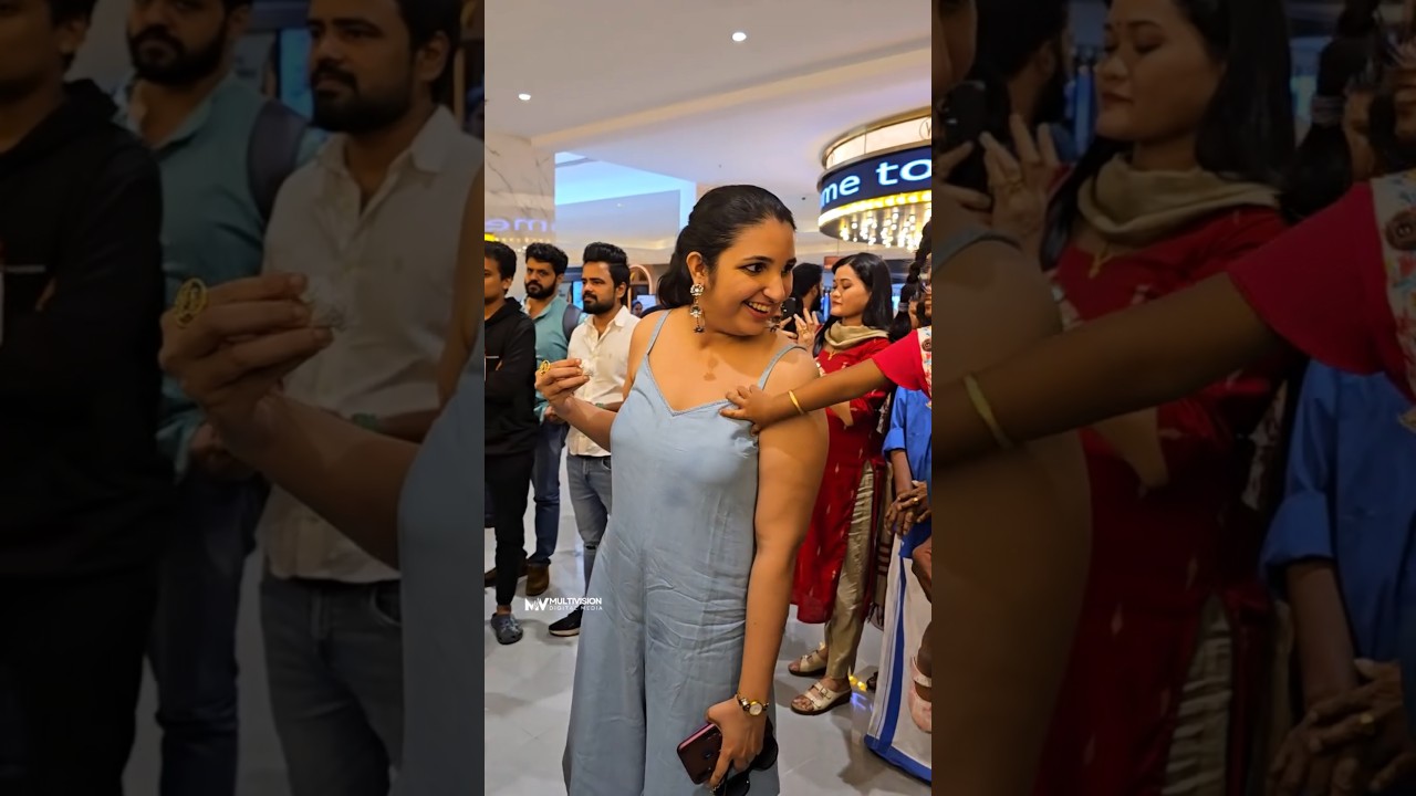 mallu actor rajisha cute fan 