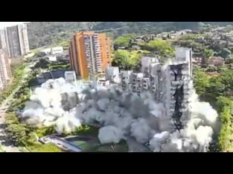 Impactante implosión del edificio Space vista desde el Aire