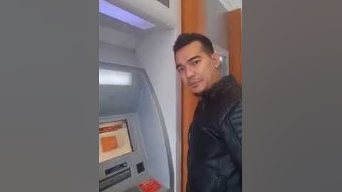 Bitcoin withdraw cash at paris bank by xapo card...info 0199284683