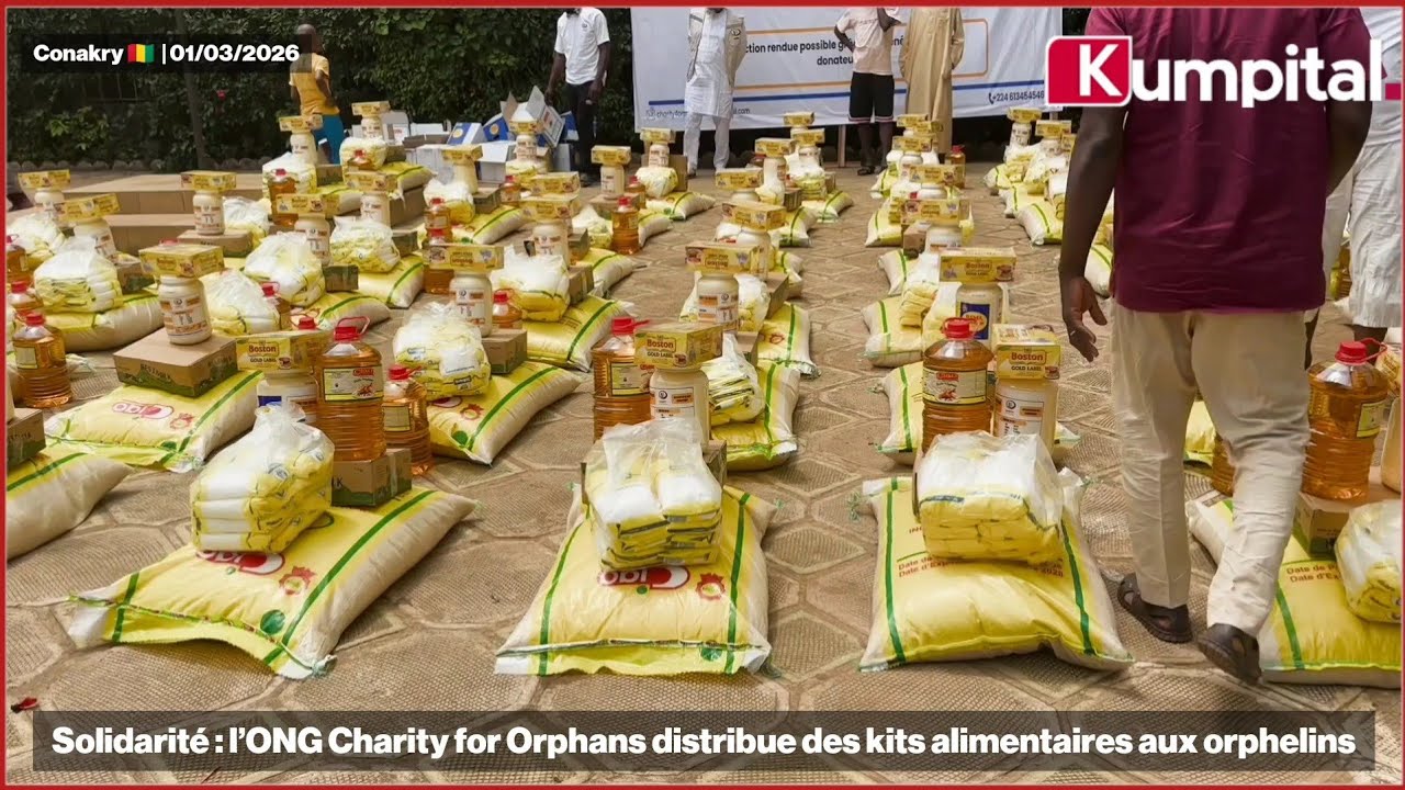 Solidarité 🇬🇳 : l’ONG Charity for Orphans distribue des kits alimentaires aux orphelins