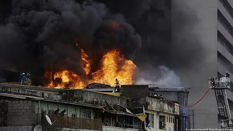 Ikoyi Prison On Fire As Prisoners Escapes