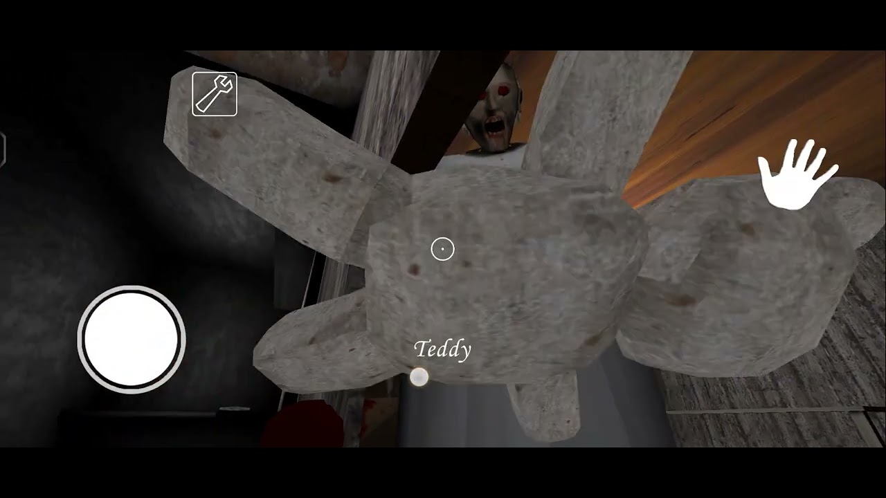 Granny ke ghar pe hai 