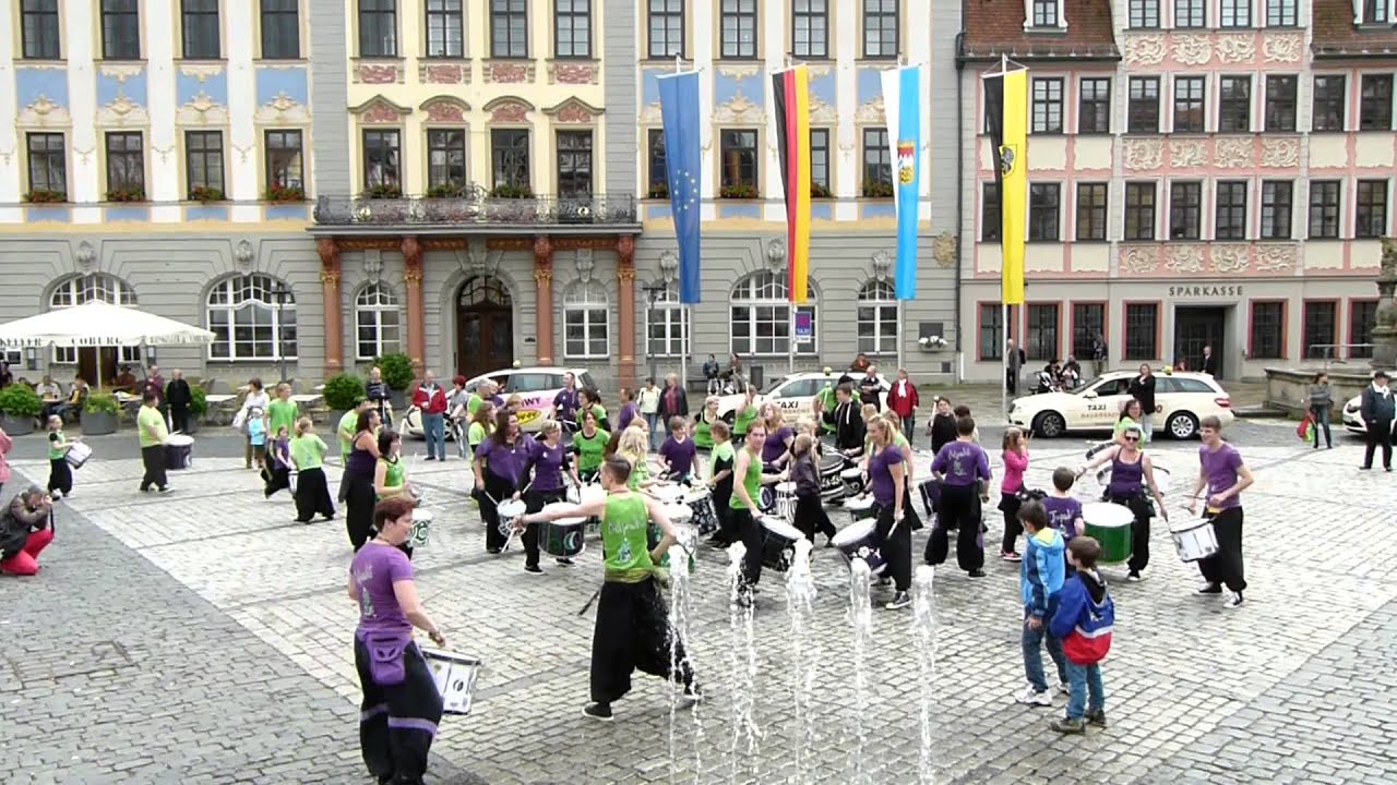 Samba-Gruppe Aipalé Flash Mob am 29.06.2013 Coburg Musiziert Aipale