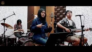 Redky ft. Putri Kartika - Luka (Live Sanset Music Studio)