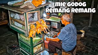 Heran Jualan Di Kegelapan Malam Bukannya Sepi Malah Semakin Ramai Mie Godog Wates Kulonprogo