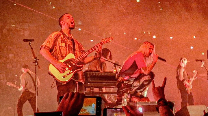 Linkin Park - Heavy Is The Crown Live Debut Hamburg