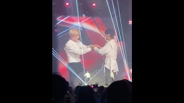 ZEROBASEONE HANBIN & MATTHEW DID ROSÉ & BRUNO MARS APT. DANCE CHALLENGE
