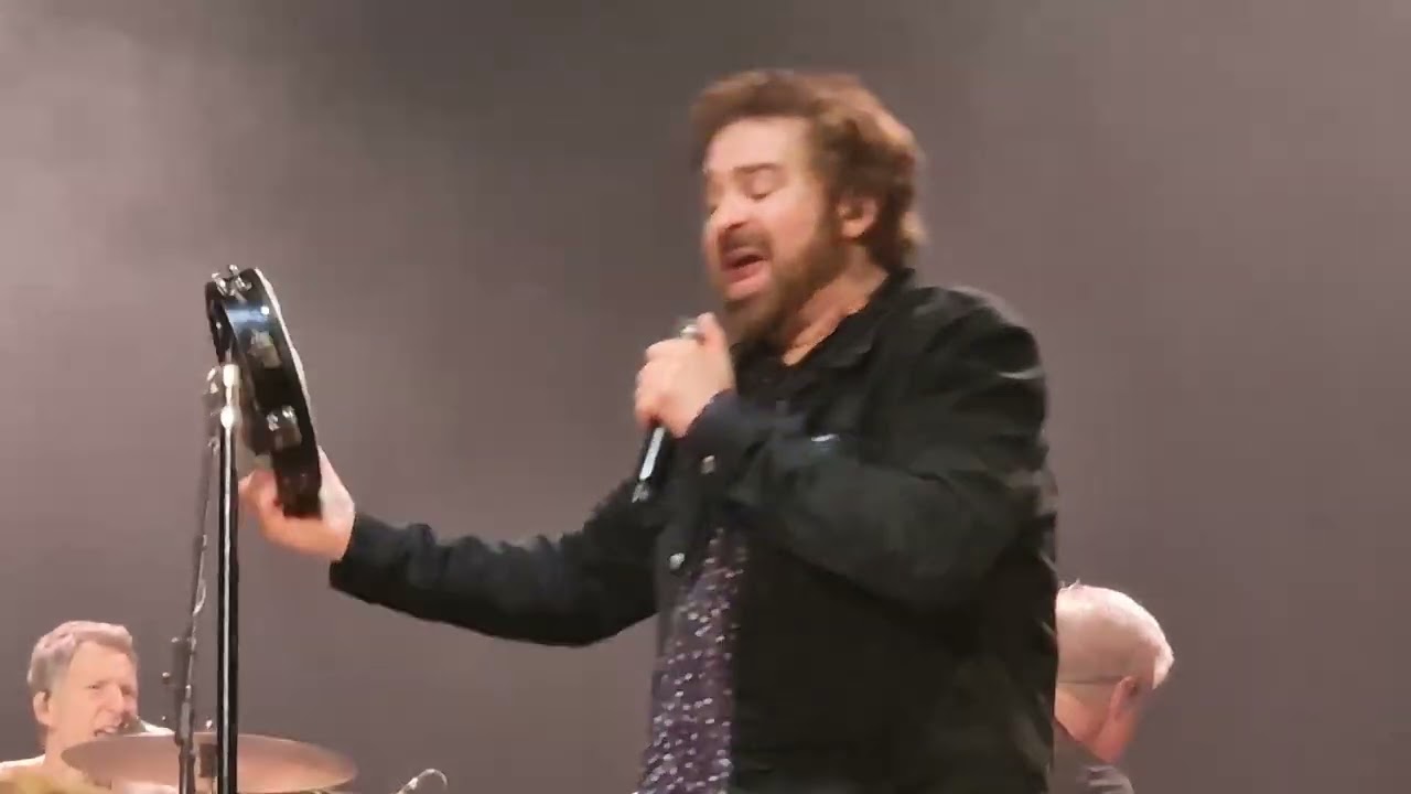 Counting Crows - Hanginaround - Barcelona, October 14th 2025 Razzmatazz 1