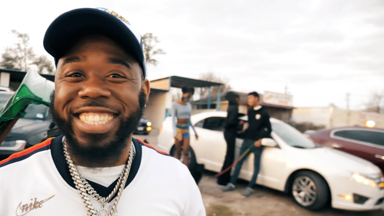 Slab Season 3 ep 7 Candy green droptop Oldmobile interview with Poobear 