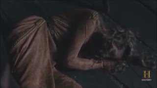 Ragnar Hits Aslaug - Move