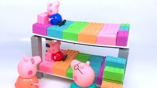 DIY How to make Rainbow Kinetic Sand Lego Bunk Bed - Learn Colors Nursery Rhymes for Kids