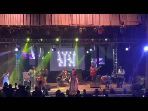 نانسي عجاج مع الطيور المسرح القومي