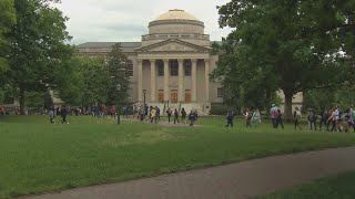 Job growth rebounds in March as college students say they are struggling to land internships