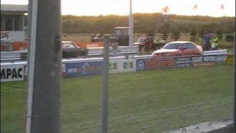 TUFFR-6 Valiant 265 Hemi 6 stripping the dizzy gear down the 1/8 mile