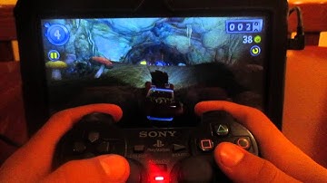 Beach Buggy Blitz (playing with a gamepad)