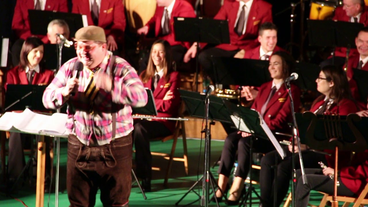 SLOVENSKI ZVOKI NA KONCERTU MESTNE GODBE METLIKA