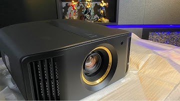 JVC RS2000 Native 4K Projector Unboxing