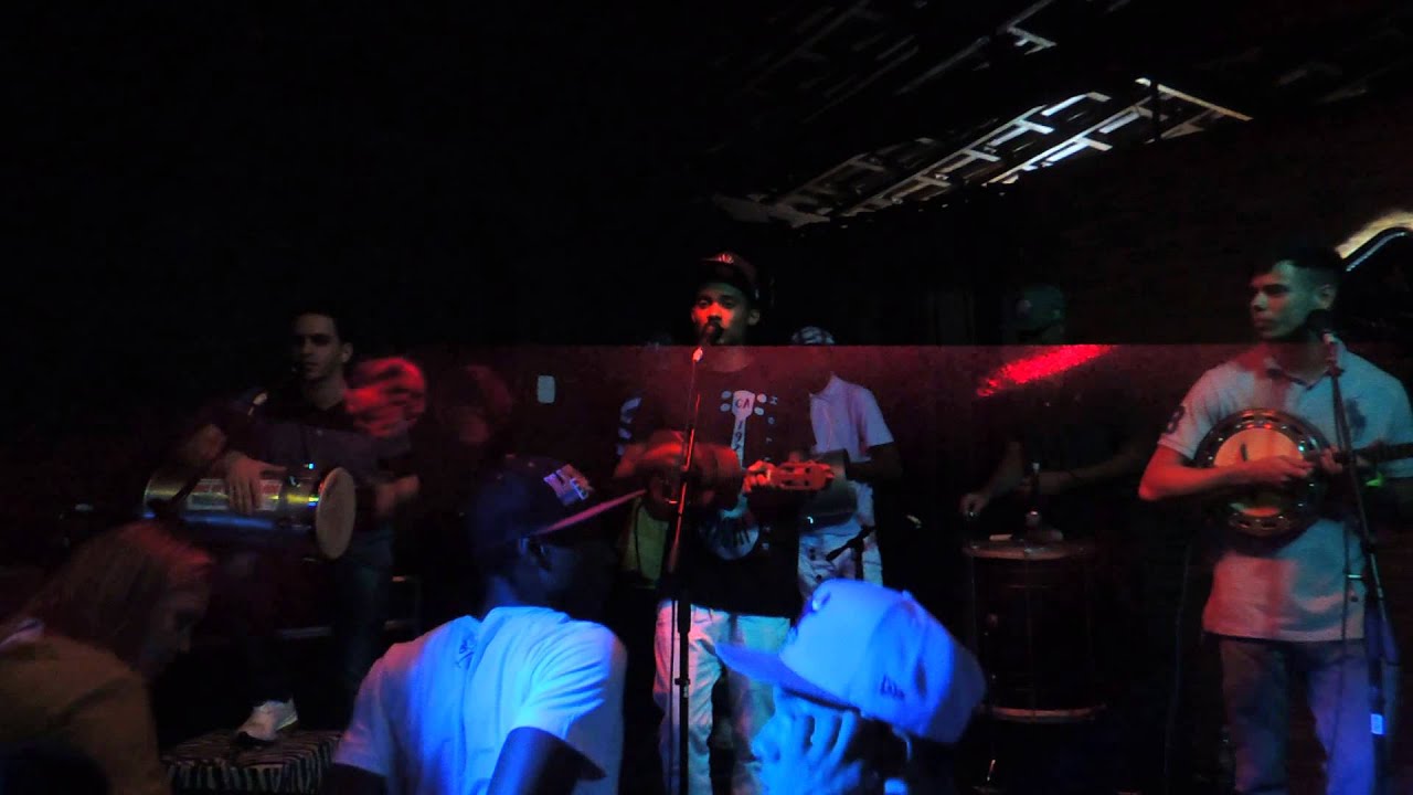 Grupo Mania de Pagode - ''Bobagem, tolice''