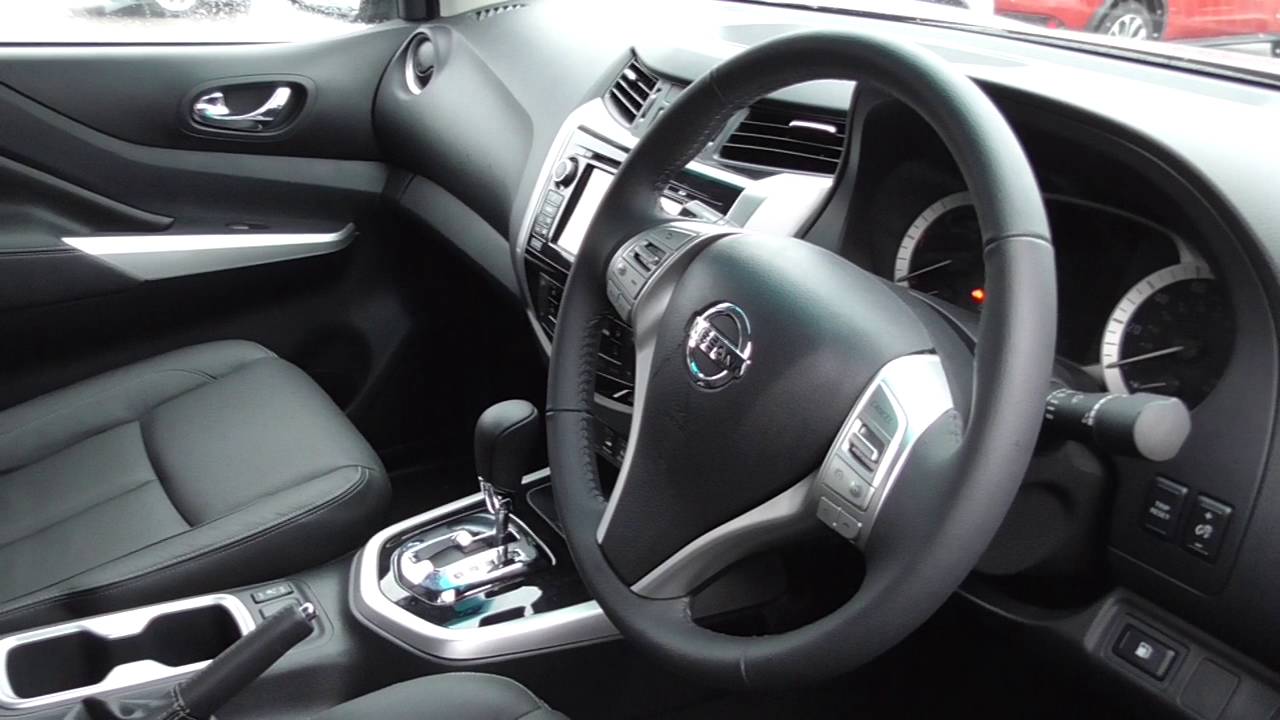 Nissan NAVARA Double Cab Pick Up Tekna 2.3dCi 190 4WD Auto ...